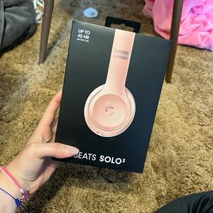 Beats wireless headphones